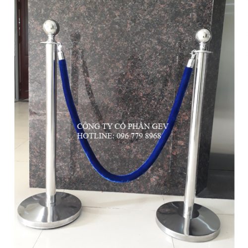 cot-chan-inox-day-nhung-trung-g28a